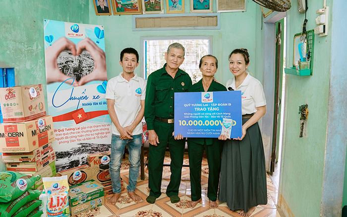 Hình ảnh banner Điều Khoản Dịch Vụ của hit.club tải game, thể hiện sự chuyên nghiệp và minh bạch