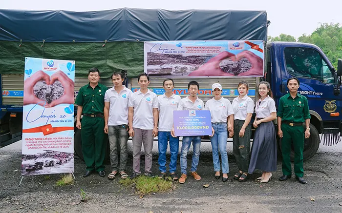 Hình ảnh minh họa lá chắn bảo vệ, tượng trưng cho miễn trừ trách nhiệm của hit.club